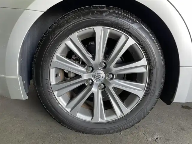 トヨタ クラウン ハイブリッド アスリートS 福岡県 2017(平29)年 6.9万km プレシャスシルバー 純正メーカーナビ　フルセグ　ブルーレイ再生/バックカメラ/純正17インチアルミホイル/ETC車載機/スマートキー（スペア有）/ドライブレコーダー（前後）/パワーシート/クルーズコントロール/電動格納ミラー/ステアリングリモコン/純正フロアマット/フォグランプ/Bluetooth/フロアマット