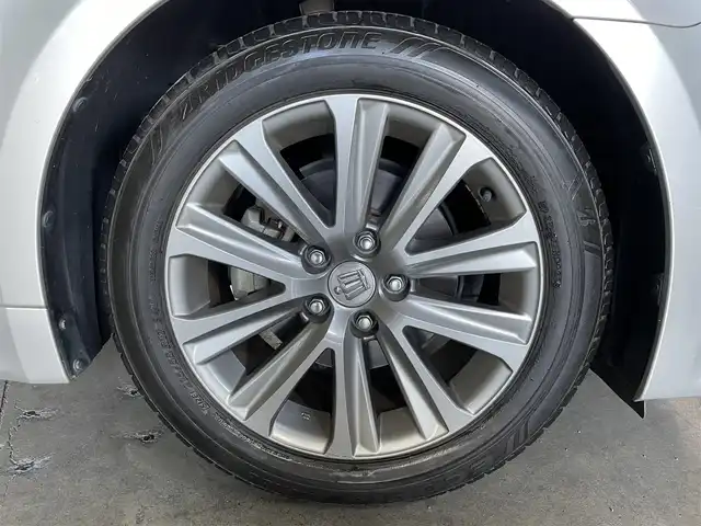 トヨタ クラウン ハイブリッド アスリートS 福岡県 2017(平29)年 6.9万km プレシャスシルバー 純正メーカーナビ　フルセグ　ブルーレイ再生/バックカメラ/純正17インチアルミホイル/ETC車載機/スマートキー（スペア有）/ドライブレコーダー（前後）/パワーシート/クルーズコントロール/電動格納ミラー/ステアリングリモコン/純正フロアマット/フォグランプ/Bluetooth/フロアマット