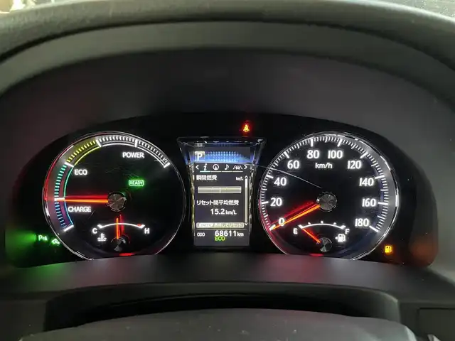 トヨタ クラウン ハイブリッド アスリートS 福岡県 2017(平29)年 6.9万km プレシャスシルバー 純正メーカーナビ　フルセグ　ブルーレイ再生/バックカメラ/純正17インチアルミホイル/ETC車載機/スマートキー（スペア有）/ドライブレコーダー（前後）/パワーシート/クルーズコントロール/電動格納ミラー/ステアリングリモコン/純正フロアマット/フォグランプ/Bluetooth/フロアマット