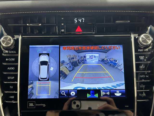 トヨタ ハリアー プログレス 愛知県 2019(令1)年 5.7万km ホワイトパールクリスタルシャイン 純正９インチナビ/ＪＢＬプレミアムサウンド/パノラミックビューモニター/レーダークルーズコントロール/パワーバックドア/衝突軽減ブレーキ/クリアランスソナー/レーンディパーチャーアラート/オートハイビーム/前後ドライブレコーダー/ビルトインＥＴＣ2.0/ハーフレザーシート/パワーシート/ISOFIX