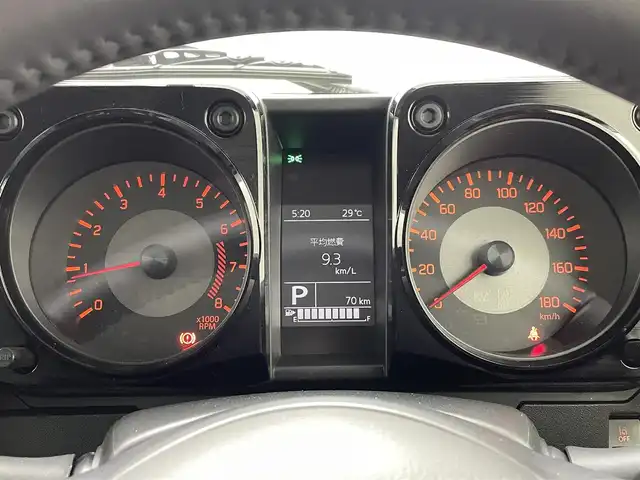 スズキ ジムニー ノマド FC 熊本県 2025(令7)年 0.1万km未満 ベージュ 登録済未使用車/禁煙車　/ビルトインETC2.0/レーダークルーズコントロール　/前席シートヒーター　/スズキセーフティサポート/・デュアルカメラブレーキサポート　/・後退時ブレーキサポート　/・誤発進抑制機能　/・ヒルホールドコントロール　/・ヒルディセントコントロール/横滑り防止/アイドリングストップ/ダウンヒルアシスト/ミラーヒーター/純正フロアマット/純正１５インチAW/オートライト/LEDヘッドライト/フォグライト/スマートキー/プッシュスタート/スペアキー1本/保証書/取扱説明書/フロントグリル積込みあり