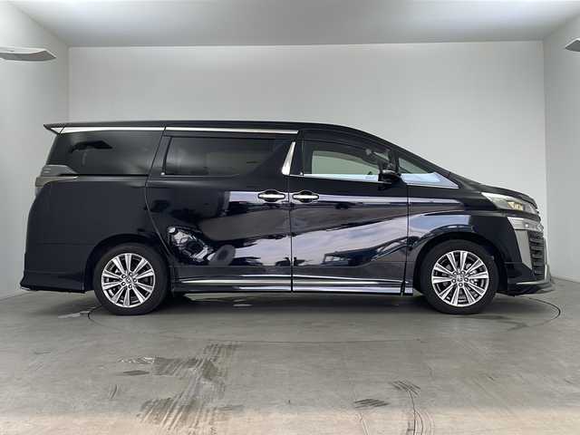 トヨタ ヴェルファイア ゴールデンアイズⅡ 鹿児島県 2021(令3)年 3.1万km ブラック 純正メーカーOPナビ/（CD/DVD/BT/フルセグTV）/純正フリップダウンモニター/レーダークルーズコントロール/レーンキープアシスト/プリクラッシュセーフティ/ブラインドスポットモニター/モデリスタフルエアロ/両側パワースライドドア/オットマン/電動パーキングブレーキ/オートホールド機能/デジタルインナーミラー/バックカメラ/保証書、取説