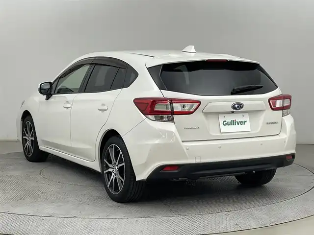 スバル インプレッサ スポーツ 2．0i－L アイサイト 道央・札幌 2018(平30)年 4万km クリスタルホワイトP ・４WD/・寒冷地仕様/・社外メモリナビ/・CD/DVD/SD/BT/iPod/AUX/・フルセグTV/・バックカメラ/・アイサイト/・レーンキープアシスト/・ダウンヒルアシストコントロール/・アダプティブクルーズコントロール/・パドルシフト/・横滑り防止装置/・ブラインドスポットモニター/・アイドリングストップ/・LEDヘッドライト/・オートライト/・ヘッドライトレベライザー/・純正17インチAW/・純正フロアマット/・プッシュスタート/・スマートキー