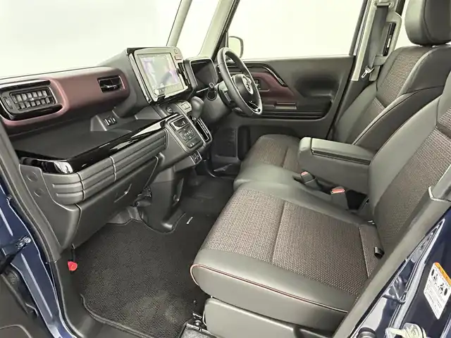 スズキ スペーシア カスタム HYBRID XS ターボ 熊本県 2024(令6)年 0.6万km インディゴブルーメタリック 純正ナビ（ＡｐｐｌＣａｒＰｌａｙ・ＡｎｄｒｏｉｄＡｕｔｏ・ＢＴ・フルセグ・ＵＳＢ）/全周囲カメラ　/両側パワースライドドア　/前後クリアランスソナー　/前席シートヒーター　/ステアリングヒーター/スズキセーフティサポート/・衝突軽減ブレーキ/・誤発進制御機能/・車線逸脱抑制機能/・ふらつき警報機能/・アダブティブクルーズコントロール/・標識認識システム/・発進お知らせ機能/横滑り防止/アイドリングストップ/純正フロアマット/純正１５インチAW/オートライト/LEDヘッドライト/フォグライト/スマートキー/プッシュスタート/スペアキー1本