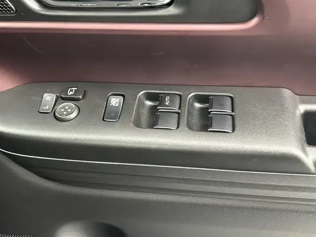 スズキ スペーシア カスタム HYBRID XS ターボ 熊本県 2024(令6)年 0.6万km インディゴブルーメタリック 純正ナビ（ＡｐｐｌＣａｒＰｌａｙ・ＡｎｄｒｏｉｄＡｕｔｏ・ＢＴ・フルセグ・ＵＳＢ）/全周囲カメラ　/両側パワースライドドア　/前後クリアランスソナー　/前席シートヒーター　/ステアリングヒーター/スズキセーフティサポート/・衝突軽減ブレーキ/・誤発進制御機能/・車線逸脱抑制機能/・ふらつき警報機能/・アダブティブクルーズコントロール/・標識認識システム/・発進お知らせ機能/横滑り防止/アイドリングストップ/純正フロアマット/純正１５インチAW/オートライト/LEDヘッドライト/フォグライト/スマートキー/プッシュスタート/スペアキー1本