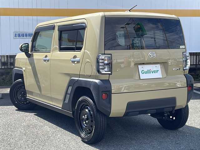 ダイハツ タフト X 山口県 2022(令4)年 2.1万km サンドベージュメタリック ガラスルーフ/社外ナビ/CD/USB/BT/ワンセグTV/バックカメラ/純正LEDヘッドライト/オートライト/ヘッドライトレベライザー/衝突被害軽減ブレーキ/横滑り防止/コーナーセンサー/アイドリングストップ/オートパーキングホールド/スマートキー/ドライブレコーダー/フロアマット/ドアバイザー/ETC/電動格納ドアミラー（オート機能付き)