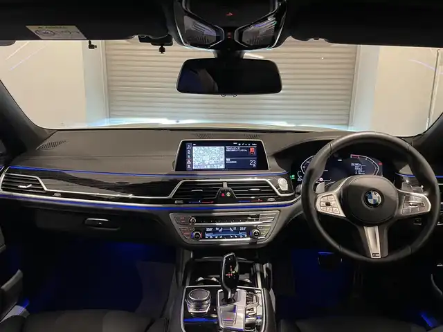 ＢＭＷ ７４０ｄ xDrive Mスポーツ 静岡県 2019(令1)年 2万km ミネラルホワイト 衝突軽減ブレーキ　/黒革　/ＡＣＣ　/ＳＲ　/ＣａｒＰｌａｙ　/ＨＵＤ　/ＬＥＤ /harmankardonサウンド/パワーシート/ヒーター/エアー/メモリ/レーザーライト /ジェスチャーコントロール
