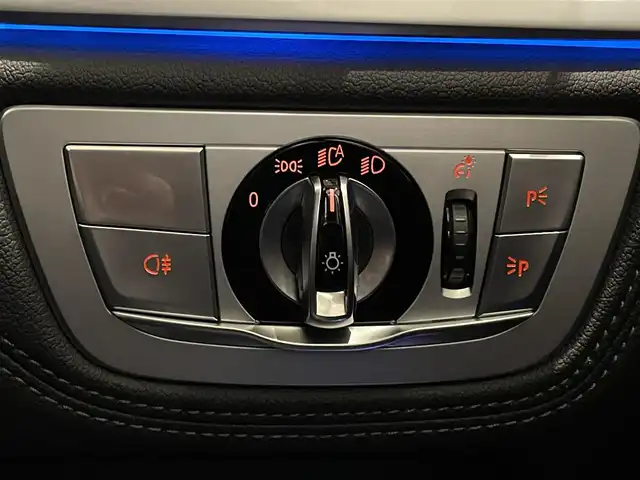ＢＭＷ ７４０ｄ xDrive Mスポーツ 静岡県 2019(令1)年 2万km ミネラルホワイト 衝突軽減ブレーキ　/黒革　/ＡＣＣ　/ＳＲ　/ＣａｒＰｌａｙ　/ＨＵＤ　/ＬＥＤ /harmankardonサウンド/パワーシート/ヒーター/エアー/メモリ/レーザーライト /ジェスチャーコントロール