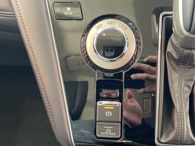 三菱 デリカＤ：５ ブラックエディション 埼玉県 2025(令7)年 0.1千km アメジストブラック e-Assist/ALPINE11インチSDナビ/　　CD/DVD/BT/フルセグ/USB/HDMI/CarPlay/全方位カメラ/レーダークルーズコントロール/両側パワースライドドア/パワーバックドア/レザーシート/パワーシート/シートヒーター　/ステアリングヒーター/LEDオートライト/パドルシフト/ステアリングスイッチ/オリジナルナビ取付パッケージ＋リアモニター取付パッケージ(25/300)/D:5専用11型ナビゲーション(322300)