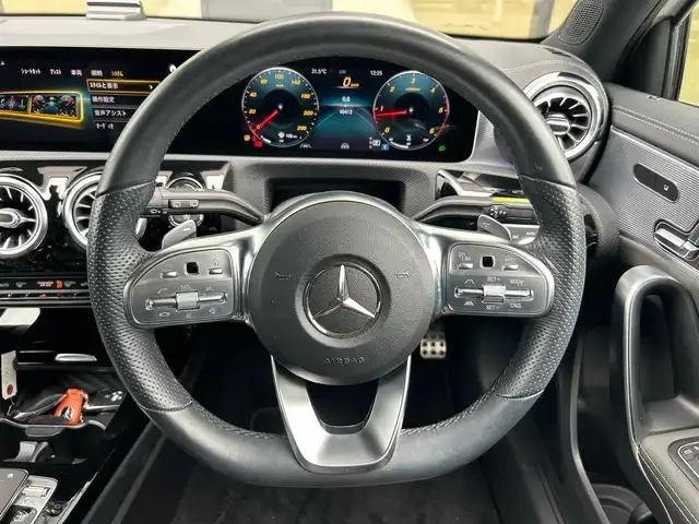 メルセデス・ベンツ Ｍ・ベンツ Ａ２００ｄ 石川県 2019(令1)年 4.1万km 白 レザーエクスクルーシブパッケージ 黒//グレーシート /シートヒーター /サンルーフ /衝突軽減ブレーキ /アダプティブクルーズコントロール /ブラインドスポットモニター /純正ナビ /フルセグTV /360カメラ /クリアランスソナー /LED
