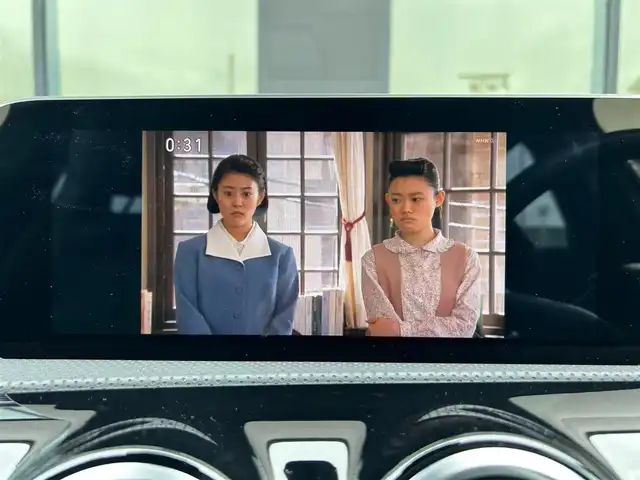 メルセデス・ベンツ Ｍ・ベンツ Ａ２００ｄ 石川県 2019(令1)年 4.1万km 白 レザーエクスクルーシブパッケージ 黒//グレーシート /シートヒーター /サンルーフ /衝突軽減ブレーキ /アダプティブクルーズコントロール /ブラインドスポットモニター /純正ナビ /フルセグTV /360カメラ /クリアランスソナー /LED