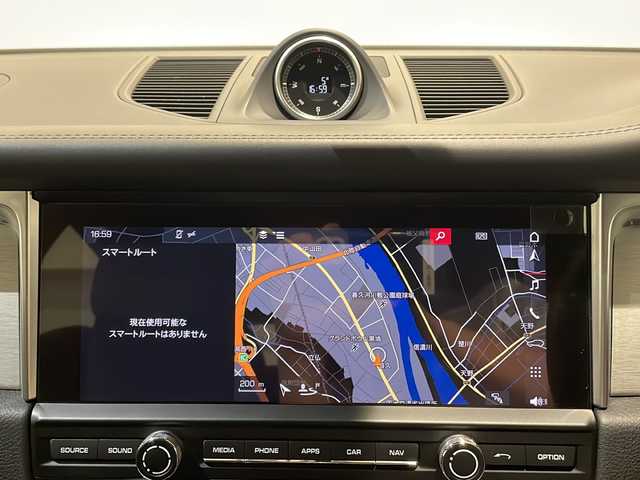 ポルシェ マカン S 新潟県 2019(平31)年 5.7万km キャララホワイトメタリック BOSEサウンドシステム/純正20インチアルミホイール/PASM/PDLS Plus/ブラッシュアルミニウムインテリア/レザーパッケージ(ブラック)/レーンキーピングアシスト/アダプティブクルーズコントロール/前後シートヒーター/純正ナビ/360°カメラ/ETC2.0/ドライブレコーダー/パワーバックドア/コーナーセンサー/パドルシフト