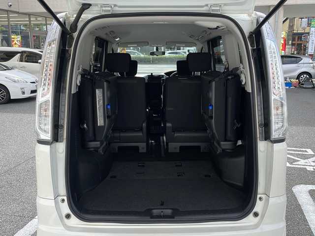 日産 セレナ ハイウェイスター Sハイブリッド 山口県 2013(平25)年 2.7万km ホワイトパール /登録時走行距離/　　　　　　　26249キロ/ワンオーナー/純正ナビ/バックカメラ/地デジ/両側パワースライドドア/クルーズコントロール/スペアキー×１/ビルトインETC/新車時整備手帳/　　【保証書】/取扱説明書/