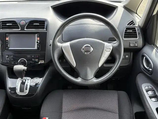 日産 セレナ ハイウェイスター Sハイブリッド 山口県 2013(平25)年 2.7万km ホワイトパール /登録時走行距離/　　　　　　　26249キロ/ワンオーナー/純正ナビ/バックカメラ/地デジ/両側パワースライドドア/クルーズコントロール/スペアキー×１/ビルトインETC/新車時整備手帳/　　【保証書】/取扱説明書/