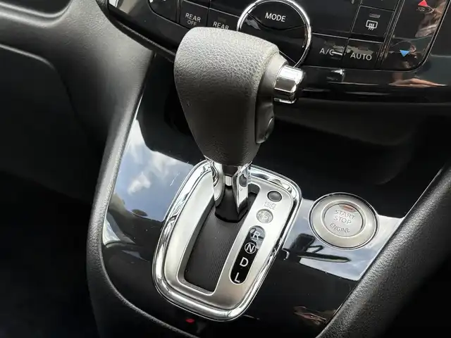 日産 セレナ ハイウェイスター Sハイブリッド 山口県 2013(平25)年 2.7万km ホワイトパール /登録時走行距離/　　　　　　　26249キロ/ワンオーナー/純正ナビ/バックカメラ/地デジ/両側パワースライドドア/クルーズコントロール/スペアキー×１/ビルトインETC/新車時整備手帳/　　【保証書】/取扱説明書/