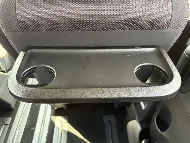 日産 セレナ ハイウェイスター Sハイブリッド 山口県 2013(平25)年 2.7万km ホワイトパール /登録時走行距離/　　　　　　　26249キロ/ワンオーナー/純正ナビ/バックカメラ/地デジ/両側パワースライドドア/クルーズコントロール/スペアキー×１/ビルトインETC/新車時整備手帳/　　【保証書】/取扱説明書/