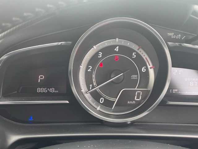 マツダ デミオ XD ツーリング Lパッケージ 福島県 2015(平27)年 8.9万km スノーフレイクホワイトパールマイカ マツダコネクト　ＢＴ　白革シート　ビルトインＥＴＣ　ＨＵＤ　黒革ステアリング　ステリモ　クルコン　純正ドアバイザー　純正マット　プッシュスタート　スマートキー　スペアキー　電格ミラー　ＵＳＢ　取説