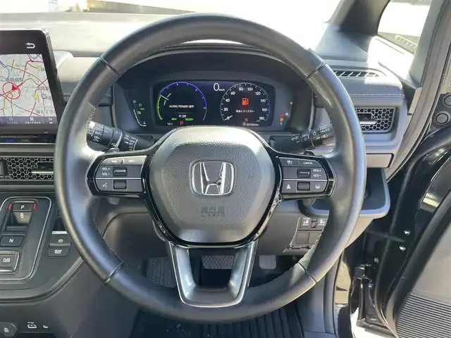 ホンダ ステップワゴン 富山県 2023(令5)年 7.8万km クリスタルブラックパール アラウンドビューモニター/メーカーナビ/フルセグＴＶ/Bluetooth/ＤＶＤ再生/ビルトインＥＴＣ/両側パワースライドドア/ハーフレザーシート/運転席助手席シートヒーター/LEDオートライト/ＬＥＤフォグライト/レーダークルーズコントロール/レーンキープアシスト/パワーバックドア