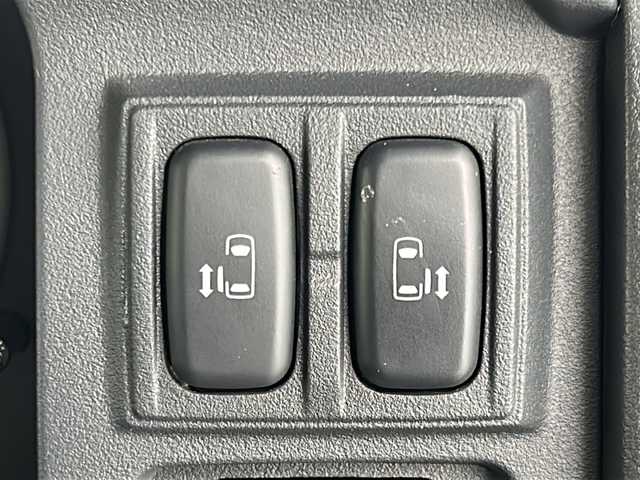 三菱 デリカＤ：５ アクティブギア 宮城県 2018(平30)年 7.5万km ダイヤモンドブラックマイカ 禁煙車/7人乗り/社外フリップダウンモニター/カロッツェリアナビ/・CD.DVD.SD.BT/フルセグTV/バックモニター/両側パワースライドドア/クルーズコントロール/ハーフレザーシート/・前席シートヒーター/パドルシフト/ステアリングスイッチ/ビルトインETC/ドライブレコーダー/HIDヘッドライト/フォグランプ/純正18インチアルミホイール