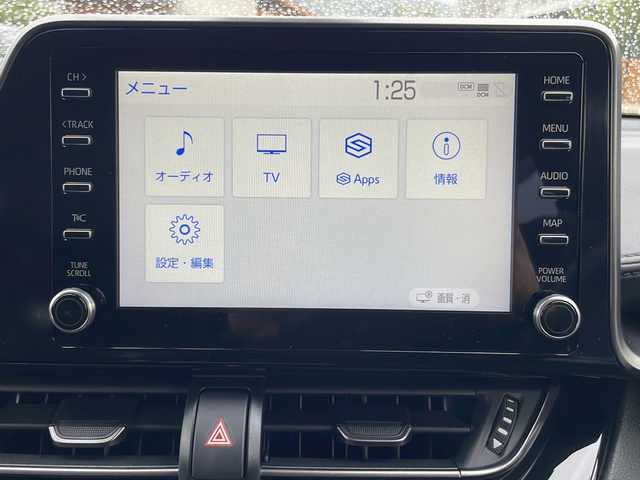 トヨタ Ｃ－ＨＲ S GRスポーツ 山梨県 2020(令2)年 1.6万km ホワイトパールクリスタルシャイン 衝突軽減ブレーキ/純正ディスプレイオーディオ（地図表示なし）/BT/フルセグテレビ/全方位カメラ/アイドリングストップ/クルーズコントロール/ドアバイザー/プッシュスタート/ETC２・０/純正LEDヘッドライト/GR専用シート/オートライト/スタッドレス積み込み（純正ホイール）