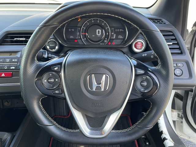 ホンダ Ｓ６６０ α 山口県 2015(平27)年 1.1万km プレミアムスターホワイトパール ワンオーナー/6速マニュアル車/クルーズコントロール/プッシュスタート/横滑り安全装置/オートライト/純正フロアマット/純正アルミホイール/保証書/記録簿/取扱説明書/サンルーフ/スペアキー/スマートキー/HIDヘッドライト