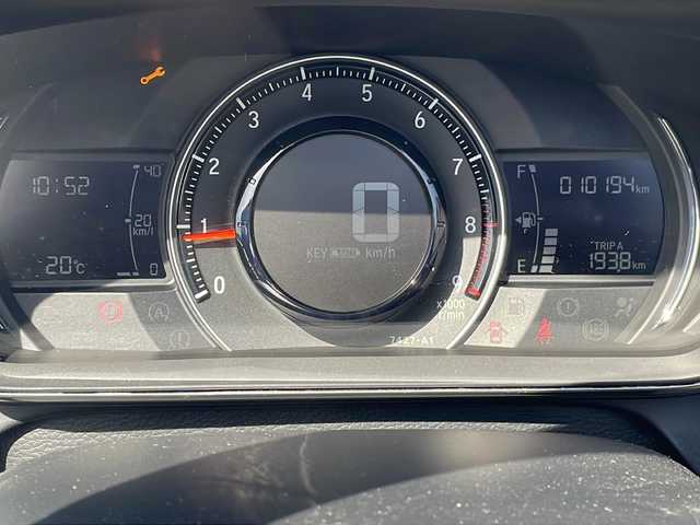 ホンダ Ｓ６６０ α 山口県 2015(平27)年 1.1万km プレミアムスターホワイトパール ワンオーナー/6速マニュアル車/クルーズコントロール/プッシュスタート/横滑り安全装置/オートライト/純正フロアマット/純正アルミホイール/保証書/記録簿/取扱説明書/サンルーフ/スペアキー/スマートキー/HIDヘッドライト