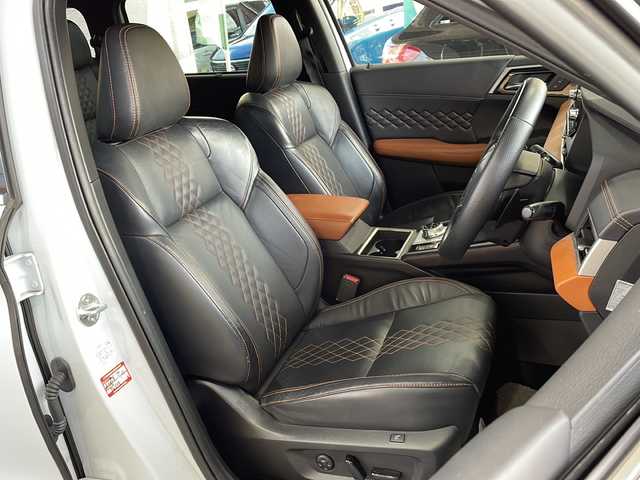 三菱 アウトランダー ＰＨＥＶ P 愛媛県 2022(令4)年 4.2万km パール 純正ナビ/BOSEサウンド/サンルーフ/全方位カメラ/バックカメラ/前後ドライブレコーダー/マイパイロット/追従型クルーズコントロール/前後コーナーセンサー/デジタルインナーミラー/D席N席パワーシート/全席シートヒーター/スペアキー/ハンドルヒーター