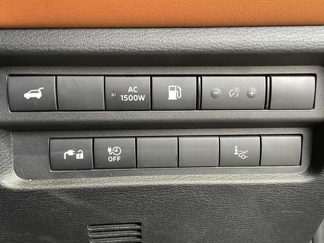 三菱 アウトランダー ＰＨＥＶ P 愛媛県 2022(令4)年 4.2万km パール 純正ナビ/BOSEサウンド/サンルーフ/全方位カメラ/バックカメラ/前後ドライブレコーダー/マイパイロット/追従型クルーズコントロール/前後コーナーセンサー/デジタルインナーミラー/D席N席パワーシート/全席シートヒーター/スペアキー/ハンドルヒーター