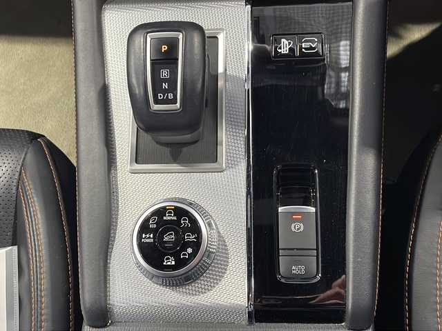 三菱 アウトランダー ＰＨＥＶ P 愛媛県 2022(令4)年 4.2万km パール 純正ナビ/BOSEサウンド/サンルーフ/全方位カメラ/バックカメラ/前後ドライブレコーダー/マイパイロット/追従型クルーズコントロール/前後コーナーセンサー/デジタルインナーミラー/D席N席パワーシート/全席シートヒーター/スペアキー/ハンドルヒーター