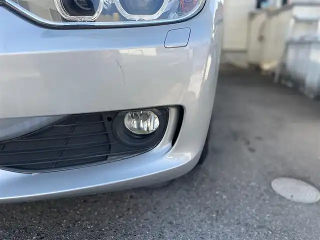 ＢＭＷ ３２０ｄ 愛知県 2014(平26)年 10.3万km シルバー /当店買取/ディーゼルターボ//右ハンドル/ディーラー車//純正ナビ/バックカメラ//Pソナー//インテリジェントS/レーンキープ//レーダークルーズコントロール//ミラー一体型ETC//TRC//ECOPRO/SPORTモード//ISOFIX//プッシュスタート/スマートキー//前席Pシート