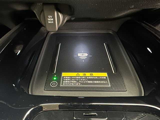 ホンダ ヴェゼル ハイブリッド e:HEV Z 兵庫県 2025(令7)年 0.1千km クリスタルブラックパール 純正メモリナビ(Bluetooth/フルセグ/USB/applecarplay/androidauto)/バックカメラ/追従型クルーズコントロール/シートヒーター(D+N席)/ステアリングヒーター/パワーバックドア/電子パーキングブレーキ/ブレーキホールド/ブラインドスポットモニター/ビルトインETC2.0/前後コーナーセンサー/置くだけ充電/純正18インチアルミホイール/オートライト/オートマチックハイビーム/LEDヘッドライト/LEDフォグライト