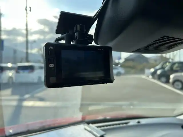 ダイハツ キャスト スタイル G ターボ VS SAⅢ 愛媛県 2020(令2)年 3.3万km ファイアークォーツレッドM 社外ディスプレイオーディオ/（FA/AM/Bluetooth/iPod/AUX）/アラウンドビューモニター/衝突軽減ブレーキ/レーンキープアシスト/シートヒーター/ETC/前後ドライブレコーダー/クリアランスソナー/オートハイビーム/LEDヘッドライト/横滑り防止装置/USB入力端子/HDMIケーブル/純正15インチAW/純正フロアマット/プッシュスタート/スマートキー