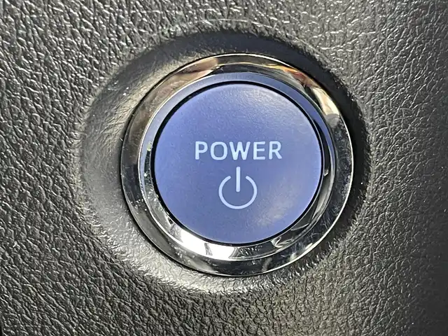 トヨタ ヴェルファイア ハイブリット ゴールデンアイズⅢ 福岡県 2022(令4)年 1.4万km ブラック 後席モニター　/純正９型ＤＡ／フルセグTV　/バックカメラ　/デジタルルームミラー　/ＥＴＣ　/トヨタセーフティセンス　/レーダークルーズコントロール　/コーナーセンサー　/衝突軽減ブレーキ　/レーンキープ　/アクセル踏み間違い防止　/ＢＳＭ　/オートマチックハイビーム　/両側電動スライドドア　/パワーバックドア　/ヒッチメンバー　/純正１７インチアルミホイール　/３眼LEDヘッドライト