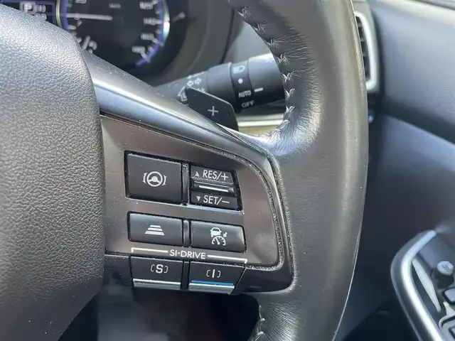 スバル レヴォーグ 1．6GTアイサイト Vスポーツ 千葉県 2019(令1)年 6.4万km クリスタルブラックシリカ 社外ナビ【フルセグ、BT、DVD、USB】/純正18インチアルミホイール/アイサイト/パドルシフト/クルーズコントロール/前席シートヒーター/アイドリングストップ/コーナーセンサー（リア）/フロント・サイド・バックカメラ/BSM/ETC/USB充電×４/デュアルAC/トノカバー/社外フロアマット/保証書/取説・ナビ説/スペアキー