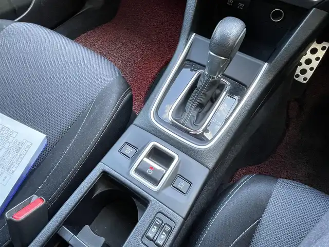 スバル レヴォーグ 1．6GTアイサイト Vスポーツ 千葉県 2019(令1)年 6.4万km クリスタルブラックシリカ 社外ナビ【フルセグ、BT、DVD、USB】/純正18インチアルミホイール/アイサイト/パドルシフト/クルーズコントロール/前席シートヒーター/アイドリングストップ/コーナーセンサー（リア）/フロント・サイド・バックカメラ/BSM/ETC/USB充電×４/デュアルAC/トノカバー/社外フロアマット/保証書/取説・ナビ説/スペアキー