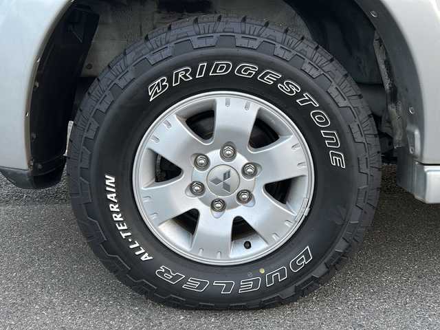 三菱 パジェロ ロング ZR 福島県 2003(平15)年 11.4万km ソフィアホワイト/サテライトシルバー 純正オーディオ/・CD/FM/AM/前方ドラレコ/電動格納ミラー/ハロゲンヘッドライト/・オートライト/・フォグランプ/ドアバイザー