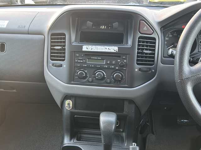 三菱 パジェロ ロング ZR 福島県 2003(平15)年 11.4万km ソフィアホワイト/サテライトシルバー 純正オーディオ/・CD/FM/AM/前方ドラレコ/電動格納ミラー/ハロゲンヘッドライト/・オートライト/・フォグランプ/ドアバイザー