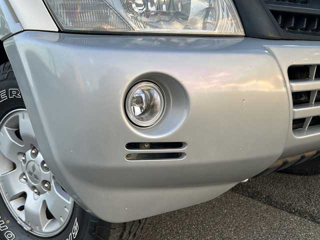 三菱 パジェロ ロング ZR 福島県 2003(平15)年 11.4万km ソフィアホワイト/サテライトシルバー 純正オーディオ/・CD/FM/AM/前方ドラレコ/電動格納ミラー/ハロゲンヘッドライト/・オートライト/・フォグランプ/ドアバイザー