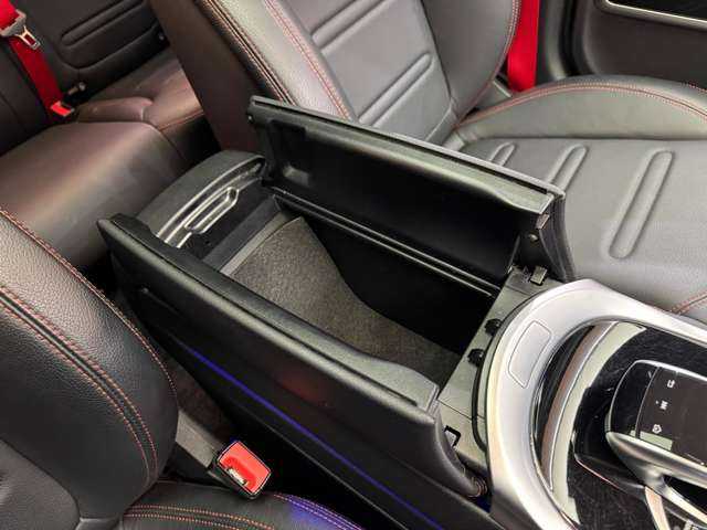 メルセデス・ベンツ ゲレンデヴァーゲン Ｇ３５０ｄ AMGライン 千葉県 2019(令1)年 4.6万km オブシディアンブラック ラグジュアリーＰＫＧ　/アダプティブダンパー　/Ｂｕｒｍｅｓｔｅｒサウンド　/黒革シート　/ガラスＳＲ　/ＡＣＣ　/シートＨ　/ナビ　/ＴＶ　/３６０°ＬＥＤライト　/アクティブパーキング　/衝突軽減Ｂ　/ＢＳＭ　/ＬＫＡ