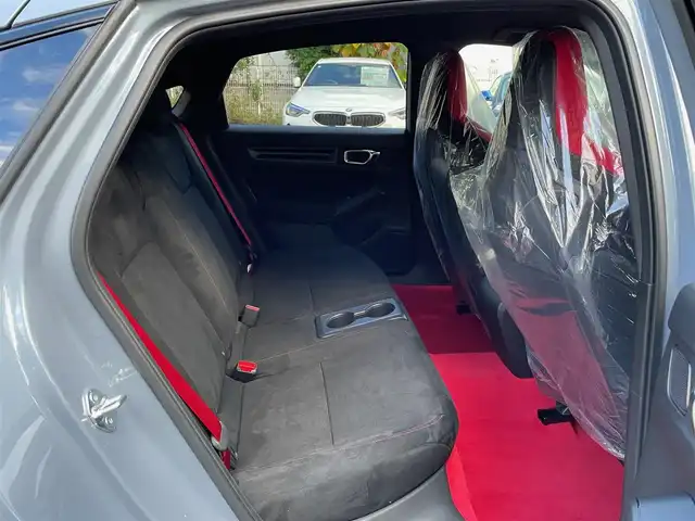 ホンダ シビック タイプR 神奈川県 2025(令7)年 0.1千km ソニックグレーパール ワンオーナー/純正メモリーナビ・地デジTV/バックモニター/ビルトインETC2.0/純正USB/BT再生/純正19インチAW/ブレンボブレーキ/LEDヘッドライト/ホンダセンシング/レーダークルーズコントロール/PCS/LKA/BSM/標識検知/コーナーセンサー/プッシュスタート/スマートキー×2/保証書・取説あり