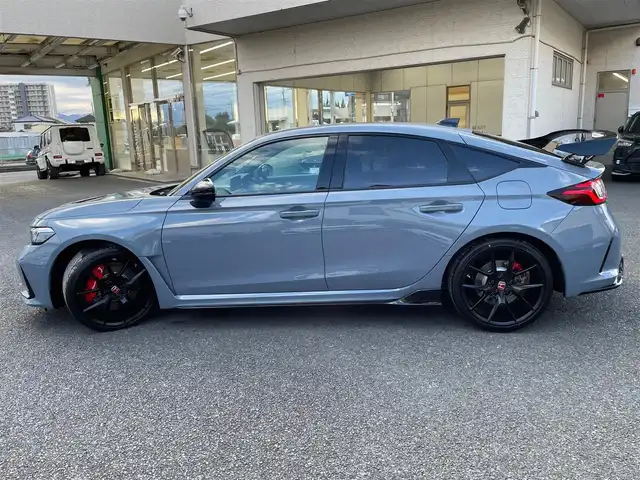 ホンダ シビック タイプR 神奈川県 2025(令7)年 0.1千km ソニックグレーパール ワンオーナー/純正メモリーナビ・地デジTV/バックモニター/ビルトインETC2.0/純正USB/BT再生/純正19インチAW/ブレンボブレーキ/LEDヘッドライト/ホンダセンシング/レーダークルーズコントロール/PCS/LKA/BSM/標識検知/コーナーセンサー/プッシュスタート/スマートキー×2/保証書・取説あり