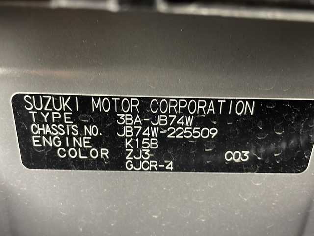 スズキ ジムニー シエラ JC 熊本県 2024(令6)年 0.6万km ブルーイッシュブラックパール3 禁煙車/衝突被害軽減ブレーキ/車線逸脱警報/純正ディスプレイオーディオ（PVH-9300DVSZS）/AM/FM/USB/Bluetooth/バックカメラ/クルーズコントロール/シートヒーター/コーナーセンサー後方/レザー調シートカバー/ダウンヒルアシスト/LEDヘッドライト/ヘッドライトウォッシャー/ドアバイザー/スマートキー/プッシュスタート/ABS/横滑り防止装置