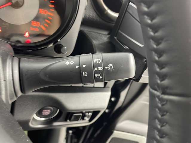 スズキ ジムニー シエラ JC 熊本県 2024(令6)年 0.6万km ブルーイッシュブラックパール3 禁煙車/衝突被害軽減ブレーキ/車線逸脱警報/純正ディスプレイオーディオ（PVH-9300DVSZS）/AM/FM/USB/Bluetooth/バックカメラ/クルーズコントロール/シートヒーター/コーナーセンサー後方/レザー調シートカバー/ダウンヒルアシスト/LEDヘッドライト/ヘッドライトウォッシャー/ドアバイザー/スマートキー/プッシュスタート/ABS/横滑り防止装置