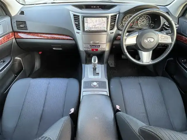 スバル レガシィ ツーリングワゴン 2．5i Lパッケージ 広島県 2011(平23)年 9.3万km サテンホワイトパール ４WD/メモリナビ/（フルセグTV/Bluetooth/SD/CD/DVD/USB）/クルーズコントロール（追従無し）/ドライブレコーダー（前方のみ）/HIDヘッドライト/フォグランプ/オートライト/純正17インチアルミホイール/本革巻きステアリング