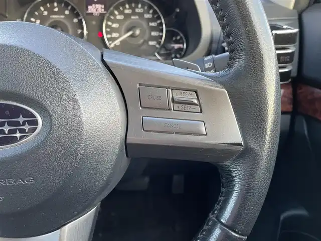 スバル レガシィ ツーリングワゴン 2．5i Lパッケージ 広島県 2011(平23)年 9.3万km サテンホワイトパール ４WD/メモリナビ/（フルセグTV/Bluetooth/SD/CD/DVD/USB）/クルーズコントロール（追従無し）/ドライブレコーダー（前方のみ）/HIDヘッドライト/フォグランプ/オートライト/純正17インチアルミホイール/本革巻きステアリング