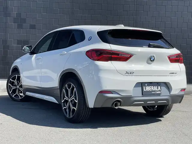 ＢＭＷ Ｘ２ sDrive18i MスポーツX 静岡県 2018(平30)年 3.5万km アルピンホワイトⅢ ハイラインパッケージ/アドバンスドアクティブセーフティーパッケージ/インテリジェントセーフティー/アクティブクルーズクルーズコントロール/レーンチェンジアシスト/レーンキープアシスト/コンフォートパッケージ/ドライビングアシストプラス/PDC/ヘッドアップディスプレイ/iDriveHDDナビゲーションシステム/（Bluetoothcd/CD/DVD/FM・AMラジオ）/パワーシート/シートヒーター/バックカメラ/プッシュスタート/ETC2.0/LEDヘッドライト