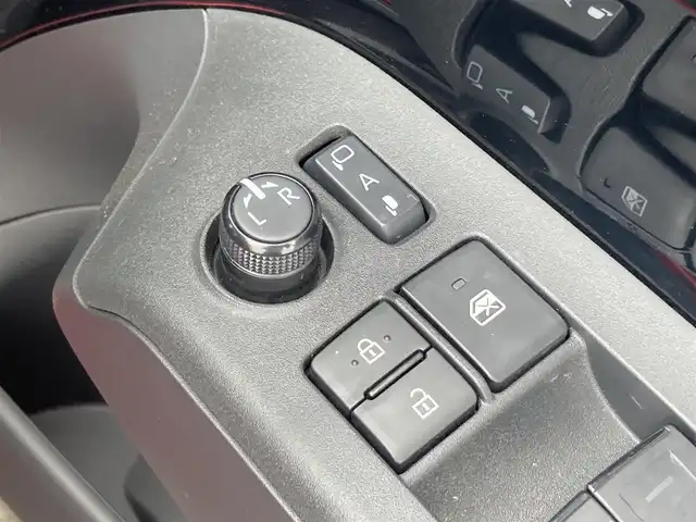 トヨタ アクア Z 香川県 2023(令5)年 0.6万km エモーショナルレッドⅡ 登録時走行距離 5944km/純正10.5インチディスプレイオーディオ/→AM/FM/フルセグTV/Bluetooth/バックカメラ/アダプティブクルーズコントロール/ビルトインETC/ステアリングヒーター/革巻きステアリング/ハーフレザーシート/パワーシート/前席シートヒーター/LEDオートライト/フォグランプ/オートハイビーム/プッシュスタート/スマートキー/スペアキー/プリクラッシュセーフティ/レーンキープアシスト/横滑り防止装置/クリアランスソナー