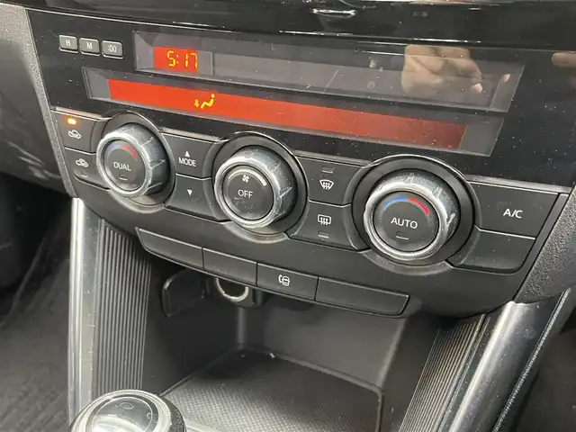 マツダ ＣＸ－５ 20S 愛知県 2012(平24)年 7.6万km クリスタルホワイトパールマイカ (株)IDOMが運営する【じしゃロン豊川店】の自社ローン専用車両になります。こちらは現金またはオートローンご利用時の価格です。自社ローンご希望の方は別途その旨お申付け下さい/ 社外オーディオ/ バックカメラ/ ETC/ 革巻ステアリング/ ドアバイザー