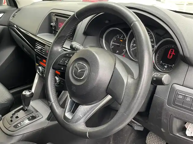 マツダ ＣＸ－５ 20S 愛知県 2012(平24)年 7.6万km クリスタルホワイトパールマイカ (株)IDOMが運営する【じしゃロン豊川店】の自社ローン専用車両になります。こちらは現金またはオートローンご利用時の価格です。自社ローンご希望の方は別途その旨お申付け下さい/ 社外オーディオ/ バックカメラ/ ETC/ 革巻ステアリング/ ドアバイザー