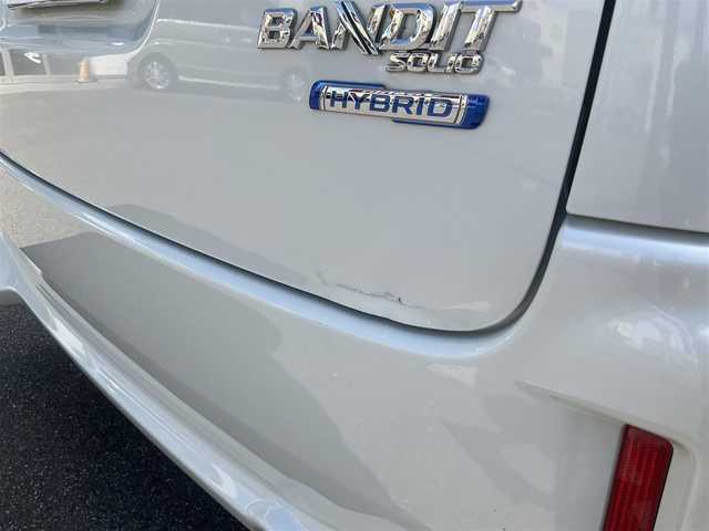 スズキ ソリオ バンディット HV MV Dカメラ ブレーキS 滋賀県 2018(平30)年 9.7万km ピュアホワイトP ワンオーナー/車検9年2月まで/スズキセーティサポート/デュアルカメラブレーキサポート/クルーズコントロール/純正8インチナビ/Bluetooth、CD、DVD、フルセグテレビ/全方位モニター、バックカメラ/ビルトインETC/両側パワースライドドア/運転席シートヒーター/LEDヘッドライト、フォグランプ/2列目パーソナルテーブル/純正15インチアルミホイール/スペアキー有り/取扱説明書、保証書/